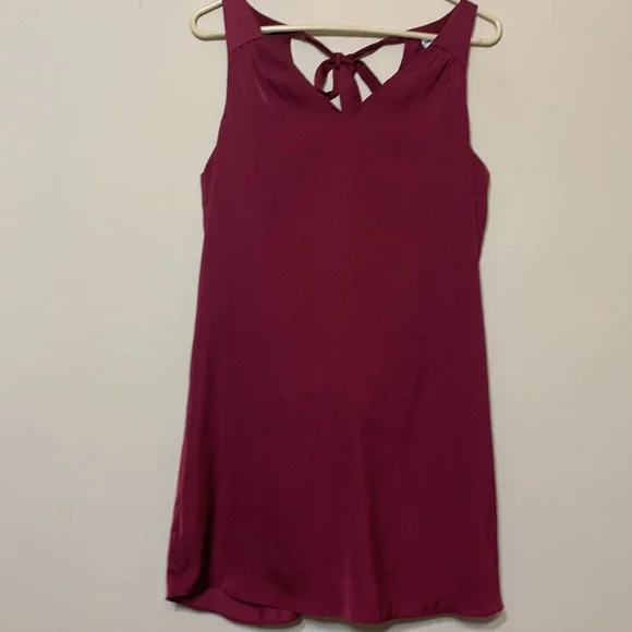 Old Navy dress - Picture 4 of 8